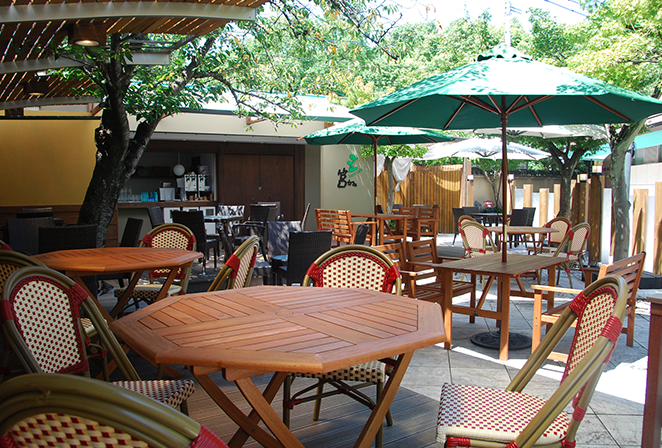 オープンカフェ筥カフェ