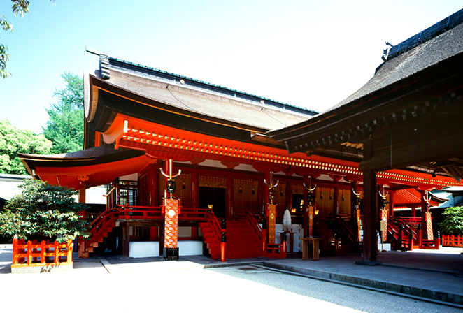 <ruby>本殿<rt>ほんでん</rt></ruby>・<ruby>拝殿<rt>はいでん</rt></ruby>
